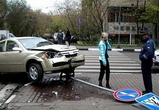 женщины за рулем...-1295421748_blondes28.jpg