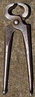 Кожух для рукоятки переключения передач.-180px-pincers.jpg