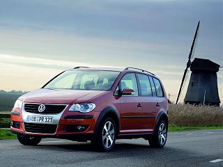 Фото туранов на главной-volkswagen-cross-touran-019a2a0