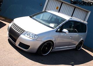 Фото туранов на главной-vw_touran_typ_1t_tuning_28429.jpg