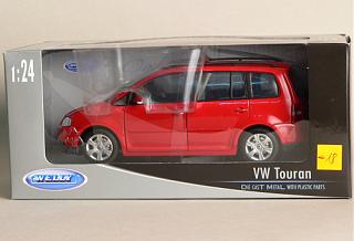 Масштабные модели автомобилей.-vw_touran_red_24wel.jpg