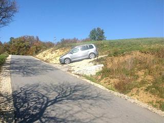 TOURAN 2.0 TDI DSG-6-image.jpg