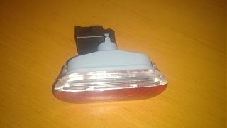 Установка фонарей подсветки в передние двери VW Touran-img_20140106_104141-1-.jpg