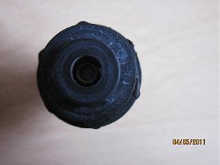 Кто как боролся с лязганьем задней двери-img_1501.jpg