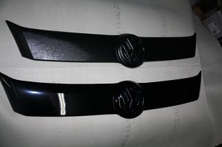 Защитный экран на радиаторной решетке-caddy_2010_verh.jpg