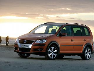 прошу совета по покупке-1231971537_volkswagen_cross-touran-ext
