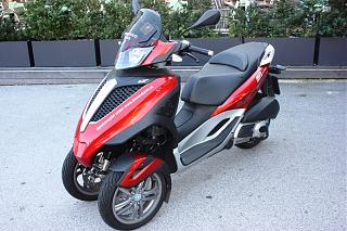 Поездка в Австрию 2011-vena-moped.jpg