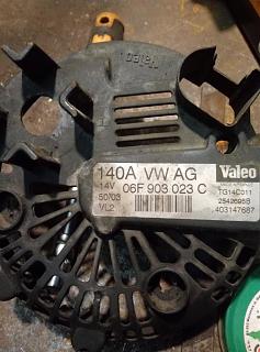 Генератор Valeo 06F 903 023 C-p61211-134607.jpg