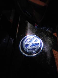 Установка фонарей подсветки в передние двери VW Touran-img_20170305_223307.jpg