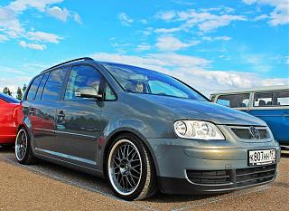 Volkswagen Touran "Grau Lemur"-4_4dypxj1iw.jpg