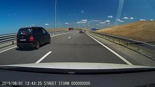 Встретил на дороге...-na-sezde-s-krymskogo-mosta-m669me46.jpg